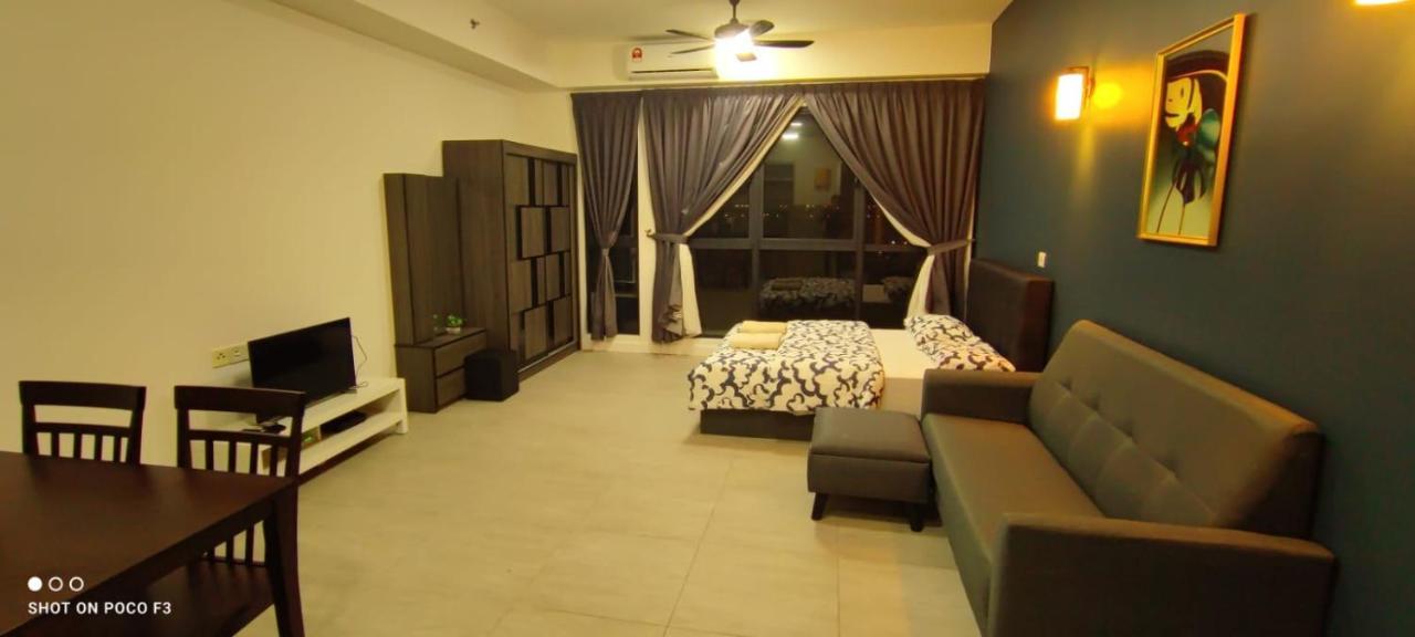 Cozy Unit- Bell Suites- Horizon Suites- Wifi- Netflix- Parking Swimming Pool- Klia Sepang Exterior photo